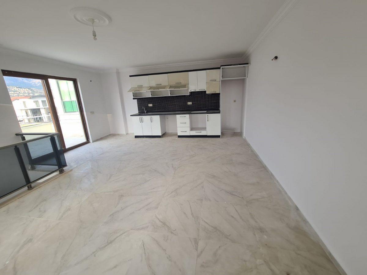 MAY1501 - Photo 5