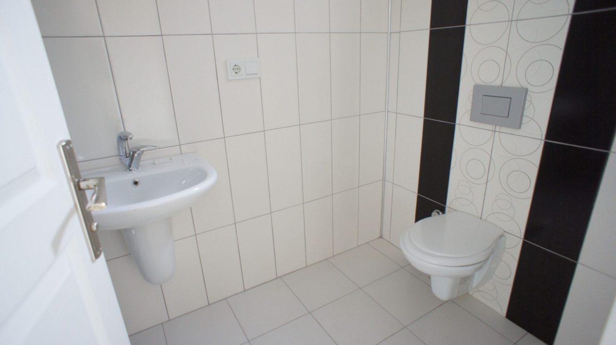 MAY1566 - Photo 18