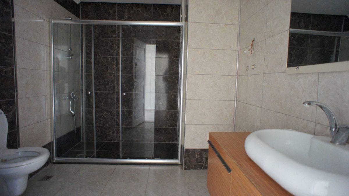 MAY1566 - Photo 15