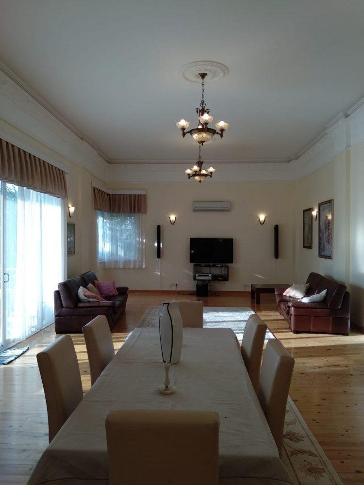 MAY1469 - Photo 2
