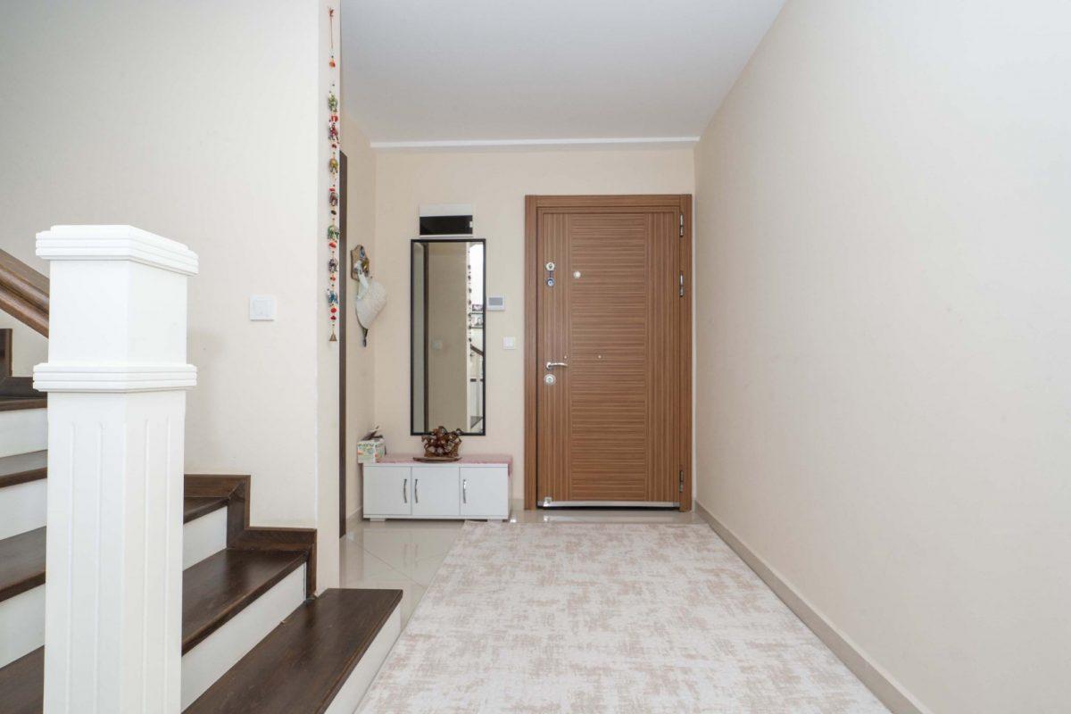 MAY1622 - Photo 7