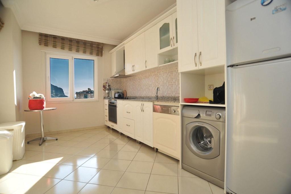 MAY1805 - Photo 10