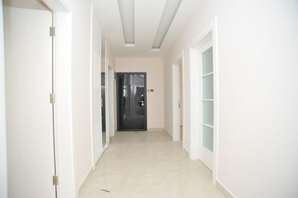 MAY1809 - Photo 11