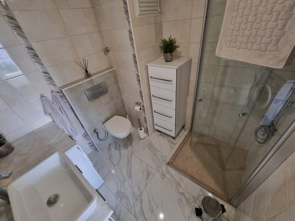 MAY1706 - Photo 32