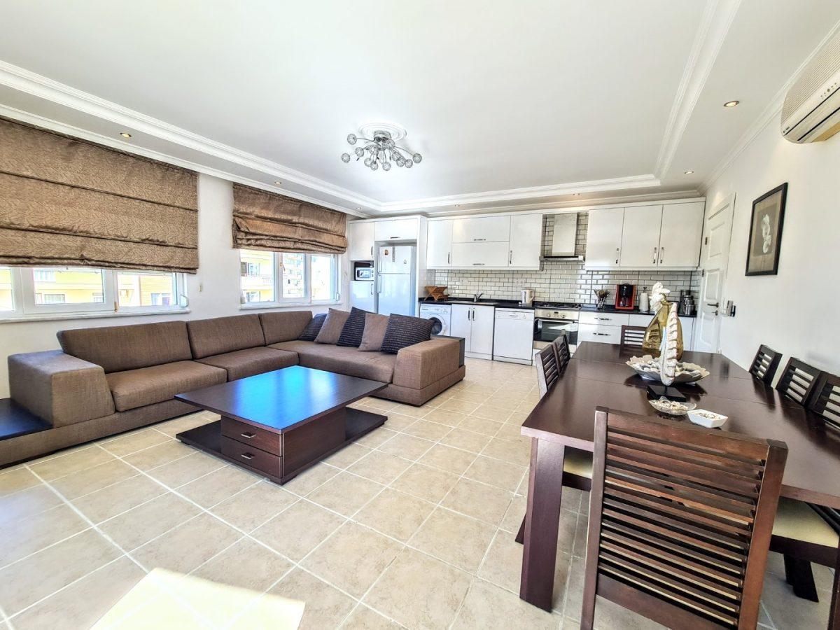 MAY1626 - Photo 2
