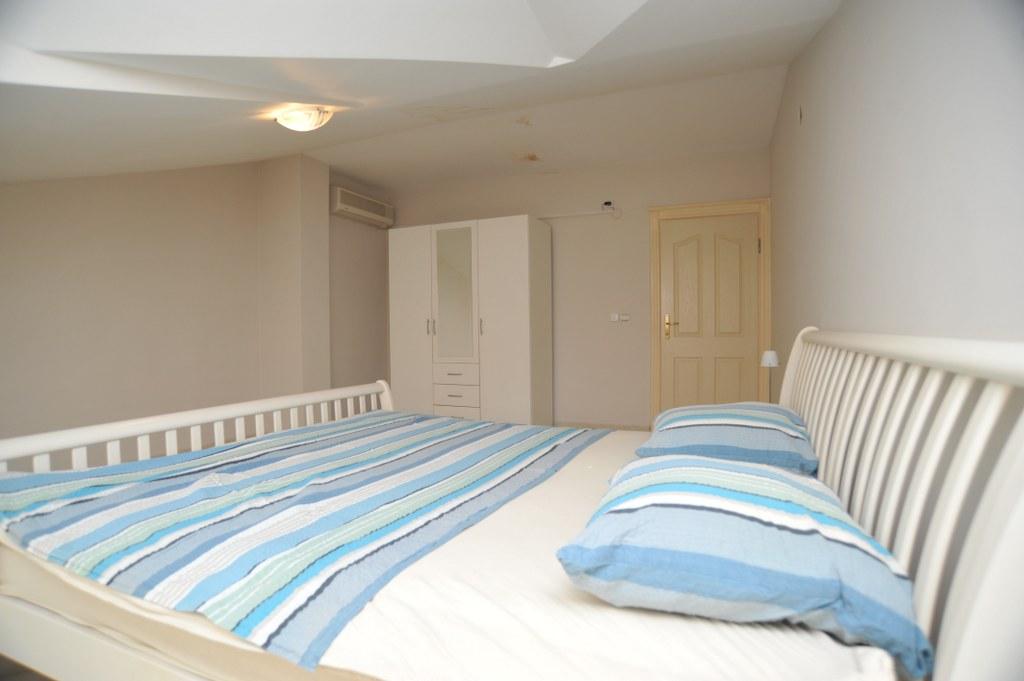 MAY1805 - Photo 26