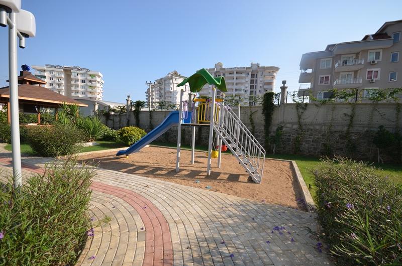 MAY1708 - Photo 8