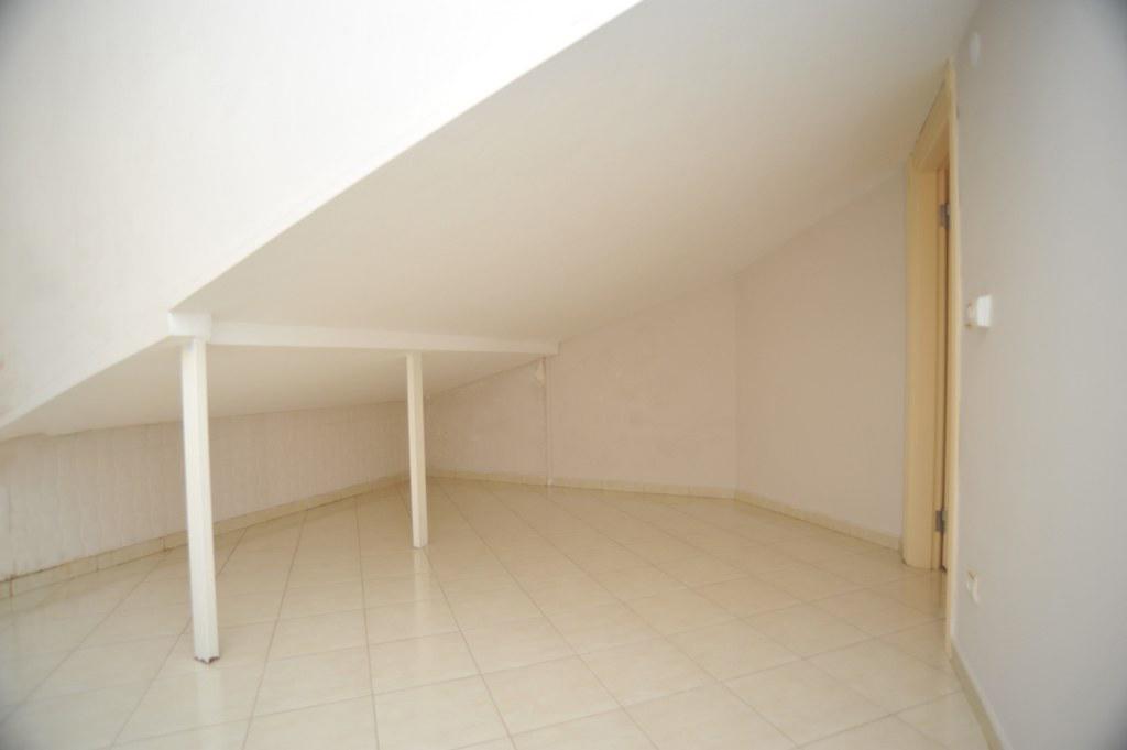 MAY1805 - Photo 34