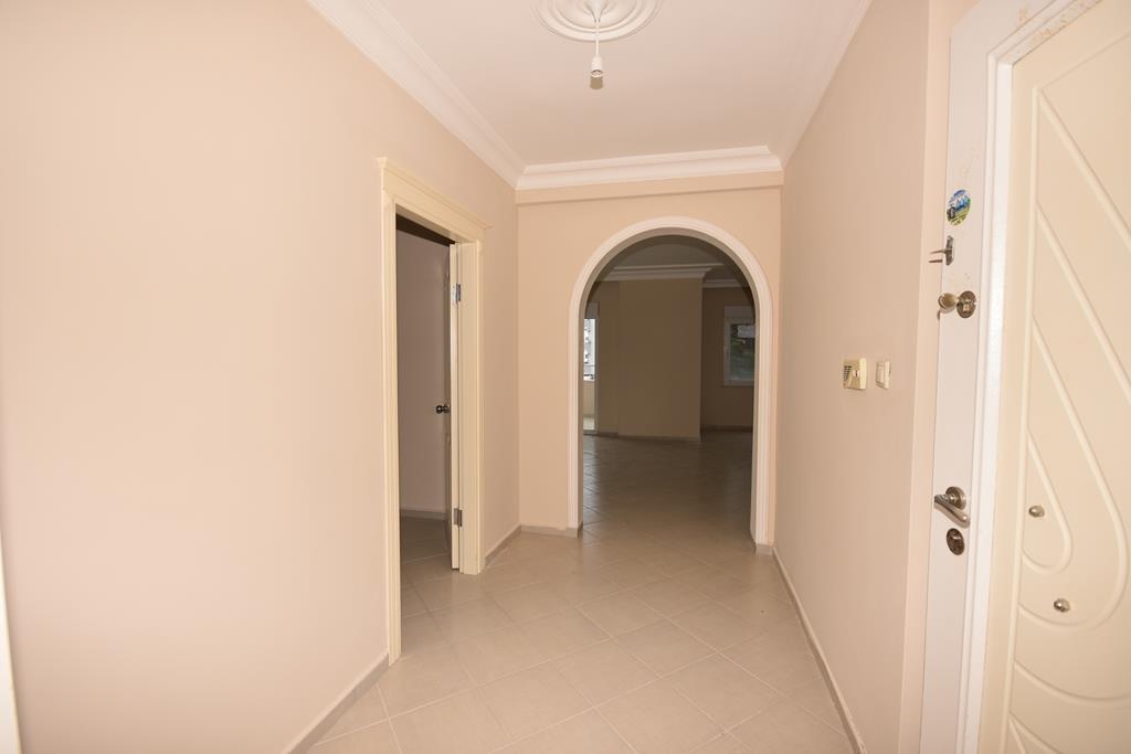 MAY1825 - Photo 8