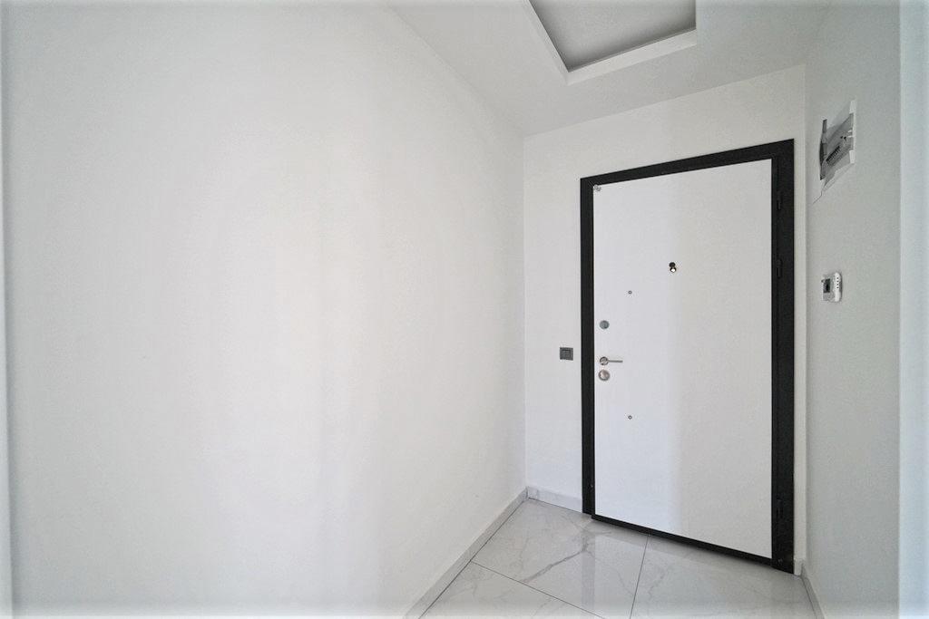 MAY1707 - Photo 5