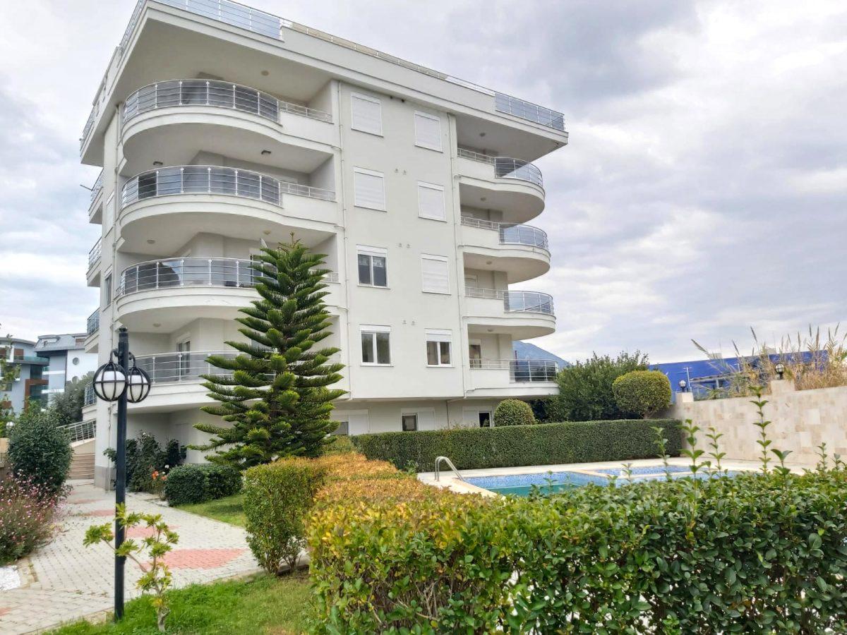 MAY1731 - Photo 1