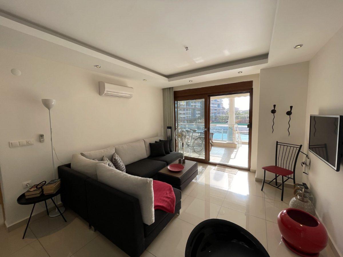 MAY1701 - Photo 22