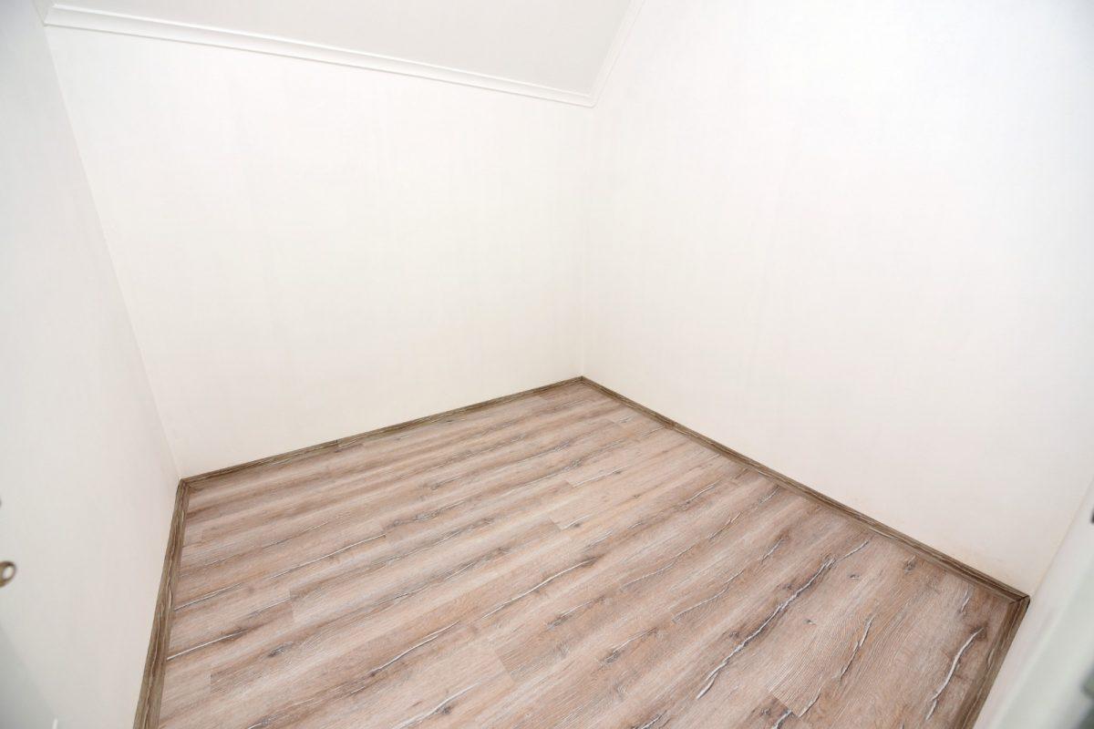 MAY2039 - Photo 27