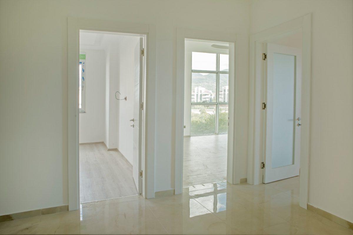 MAY2039 - Photo 19