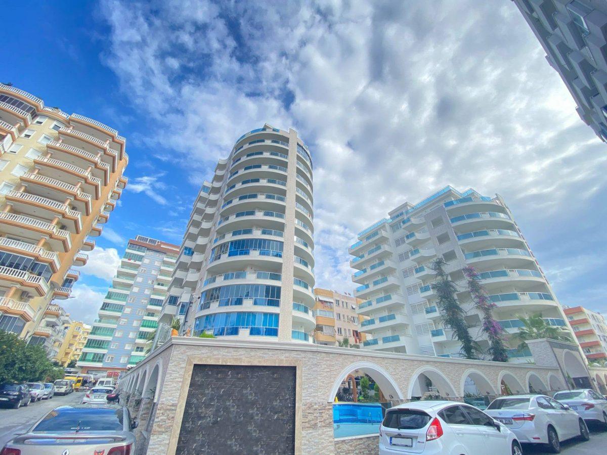 MAY2063 - Photo 1