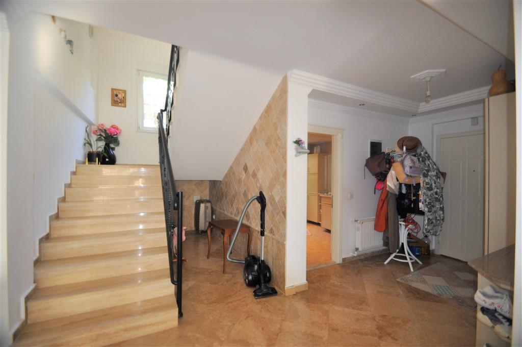 MAY2093 - Photo 8