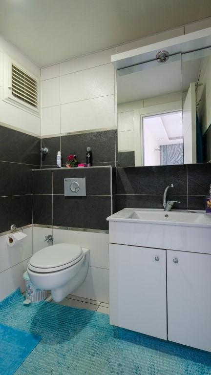 MAY2111 - Photo 29