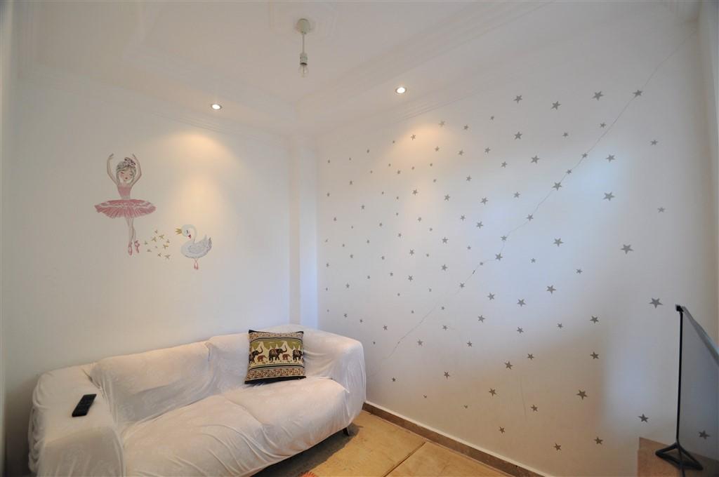 MAY2093 - Photo 14