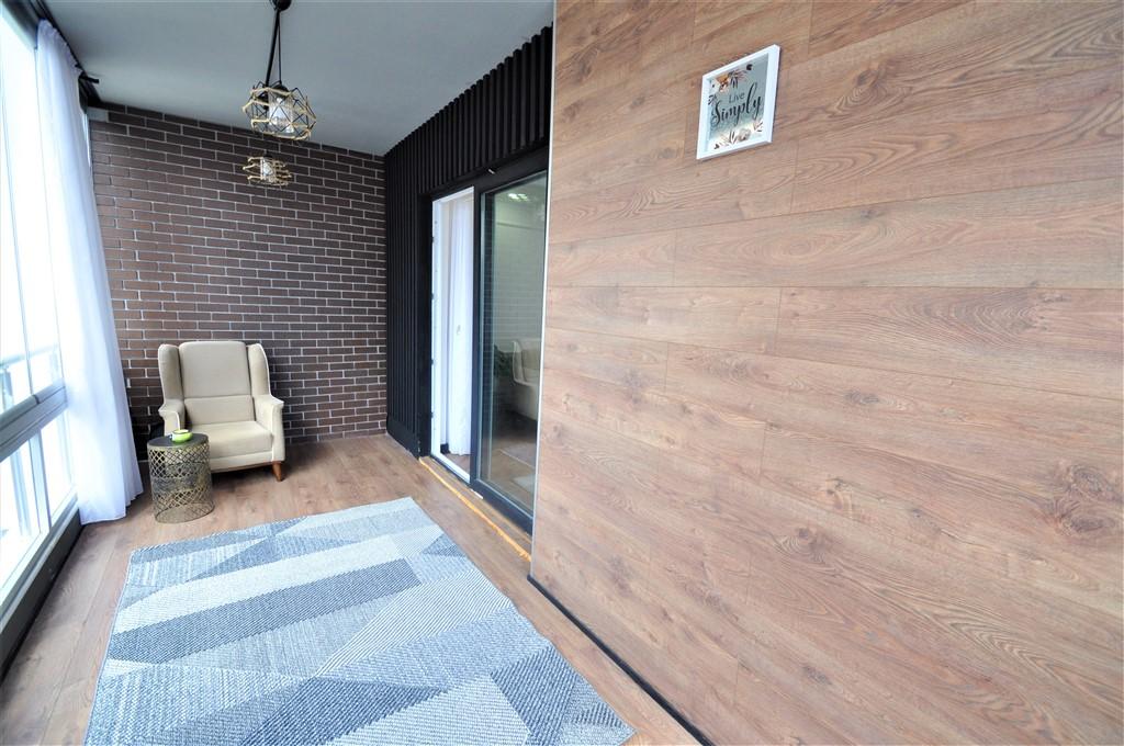 MAY2092 - Photo 14