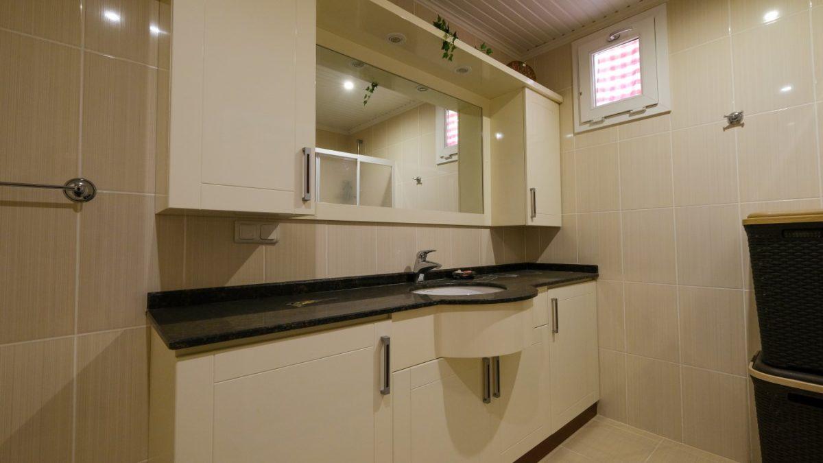 MAY2135 - Photo 38