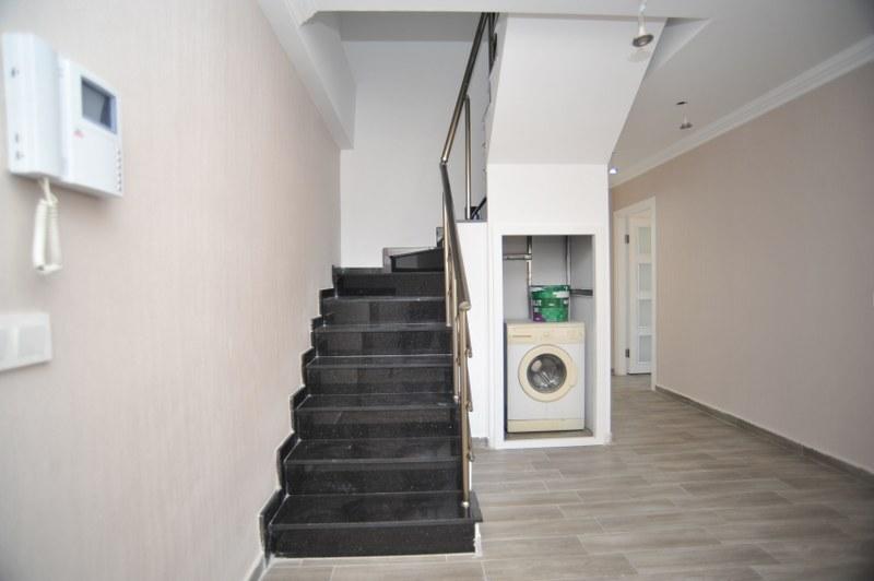 MAY2157 - Photo 19