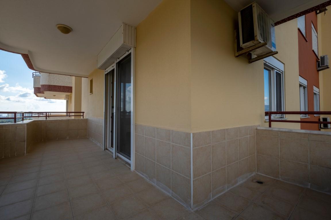 MAY2135 - Photo 36