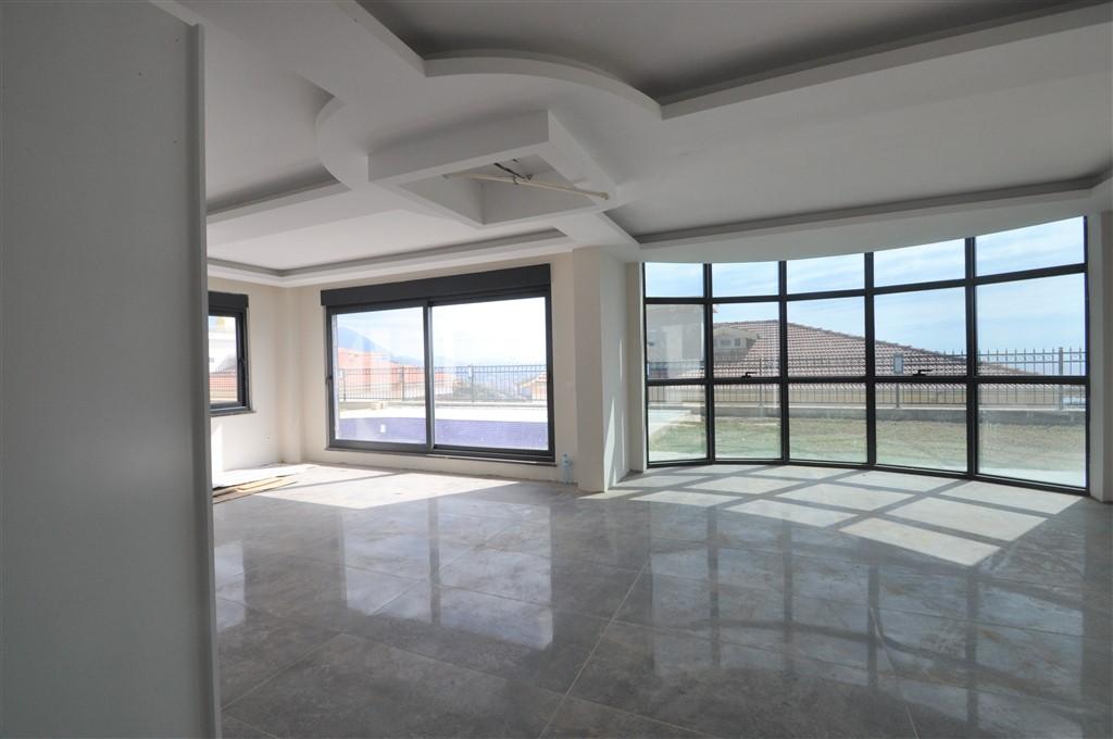 MAY2090 - Photo 26