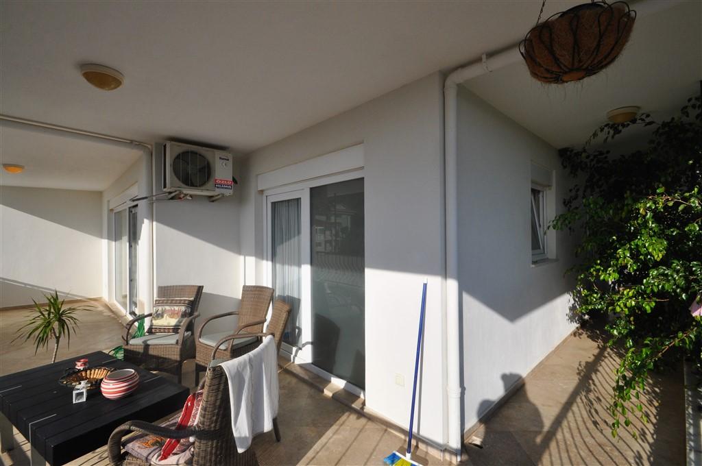 MAY2093 - Photo 24