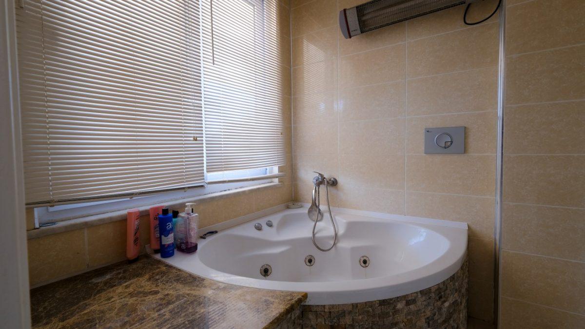MAY2140  - Photo 33