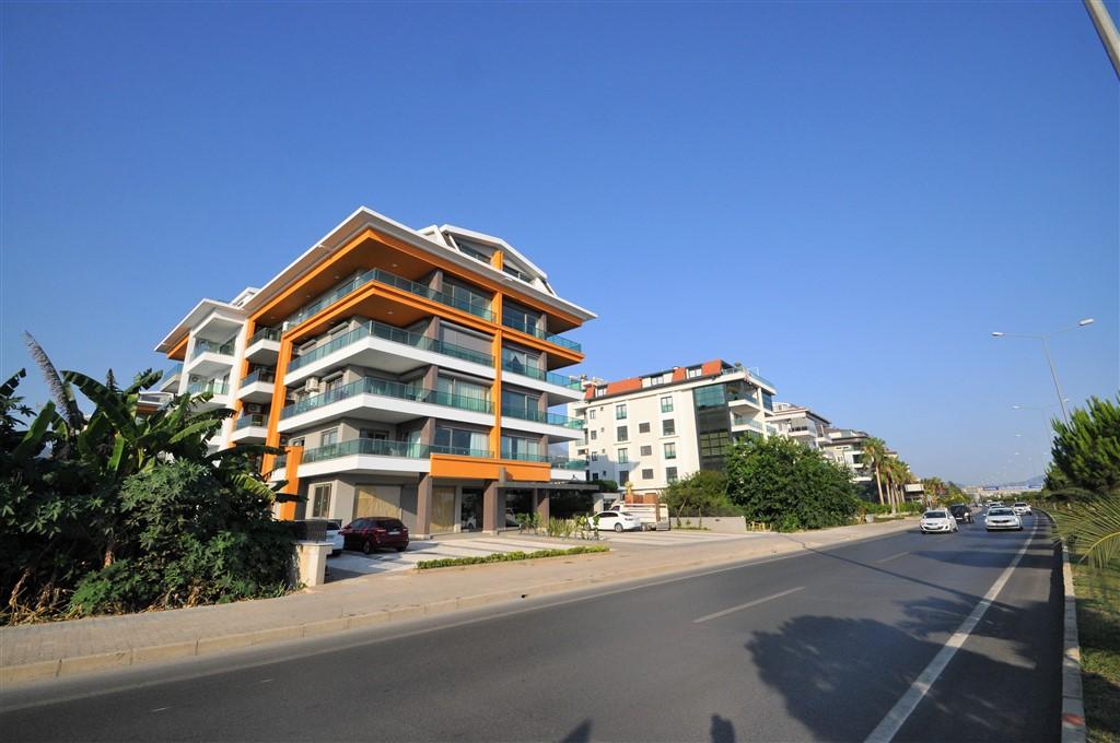 MAY2094 - Photo 2