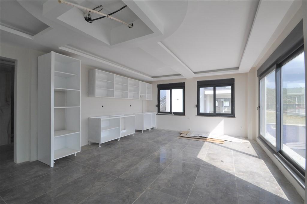 MAY2090 - Photo 29