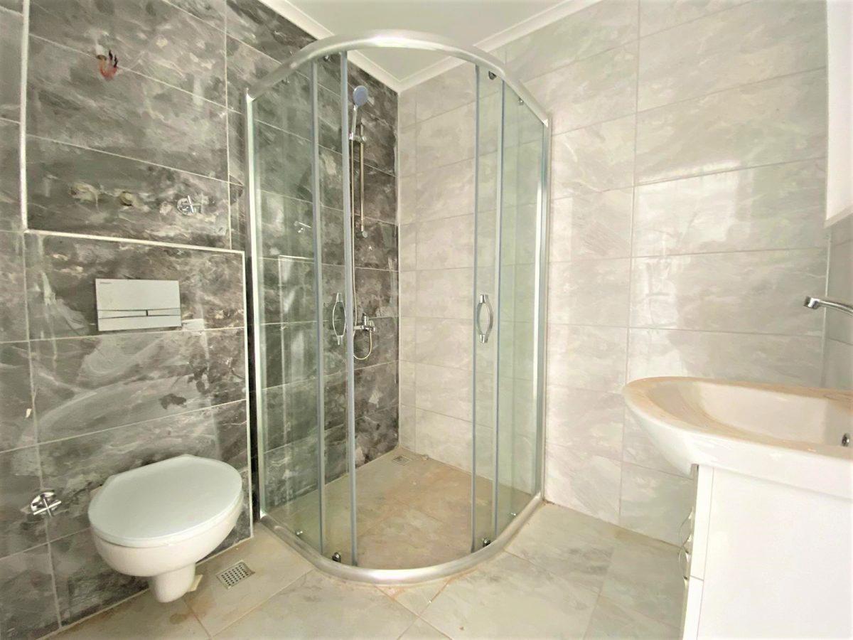 MAY2057 - Photo 6