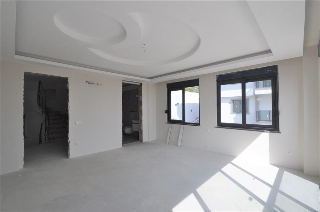 MAY2090 - Photo 44