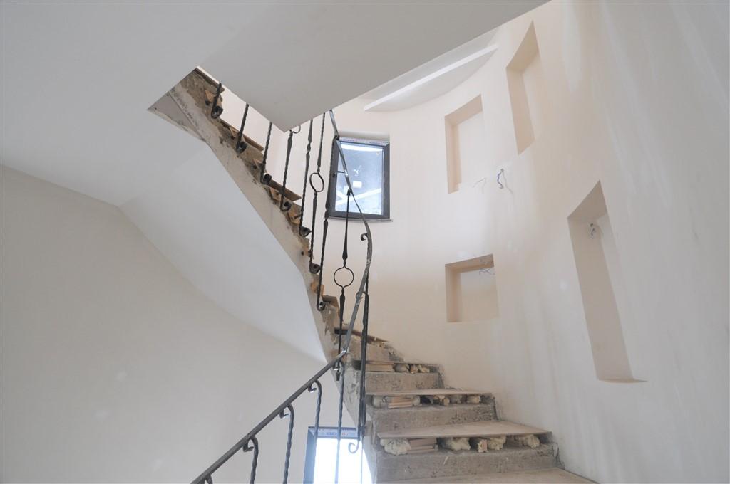 MAY2090 - Photo 71