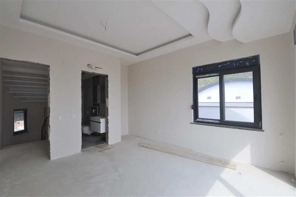 MAY2090 - Photo 75