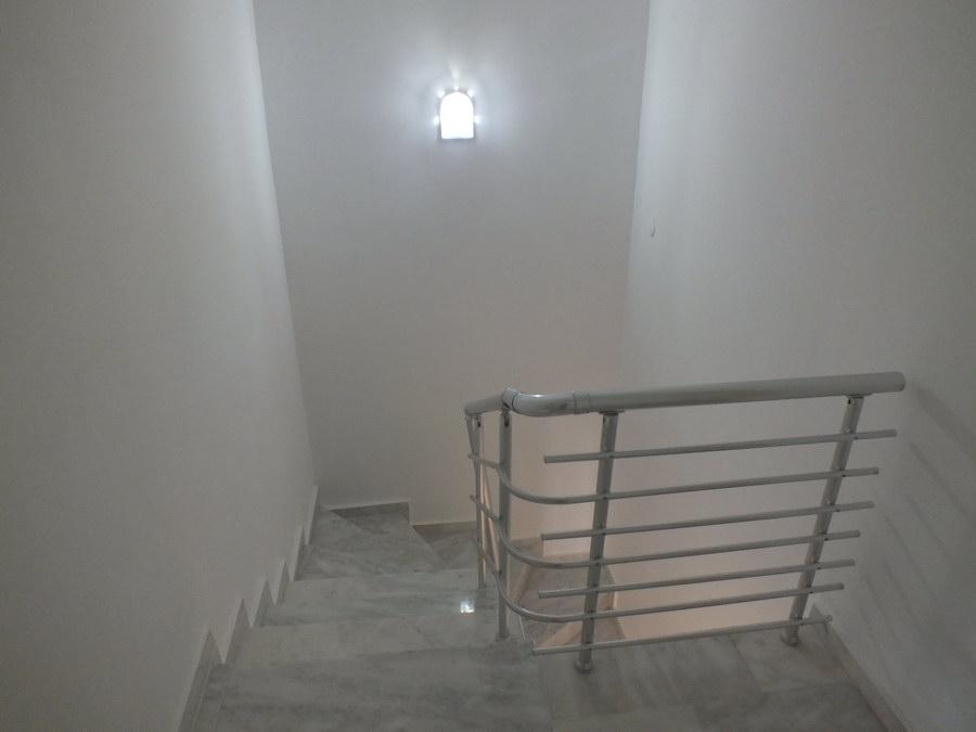MAY2087 - Photo 12
