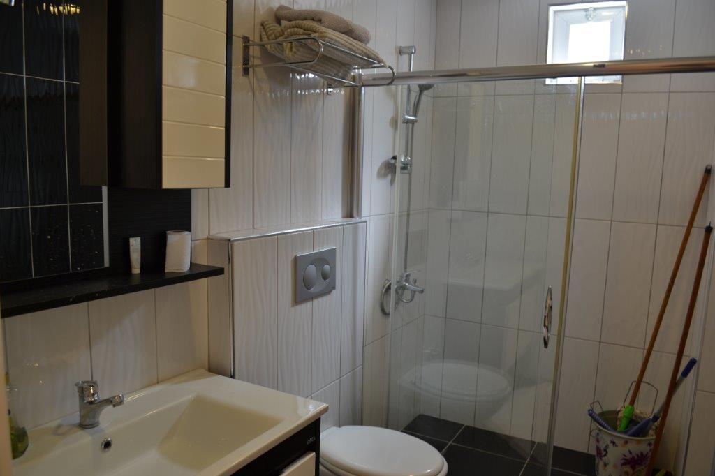 MAY2169 - Photo 10