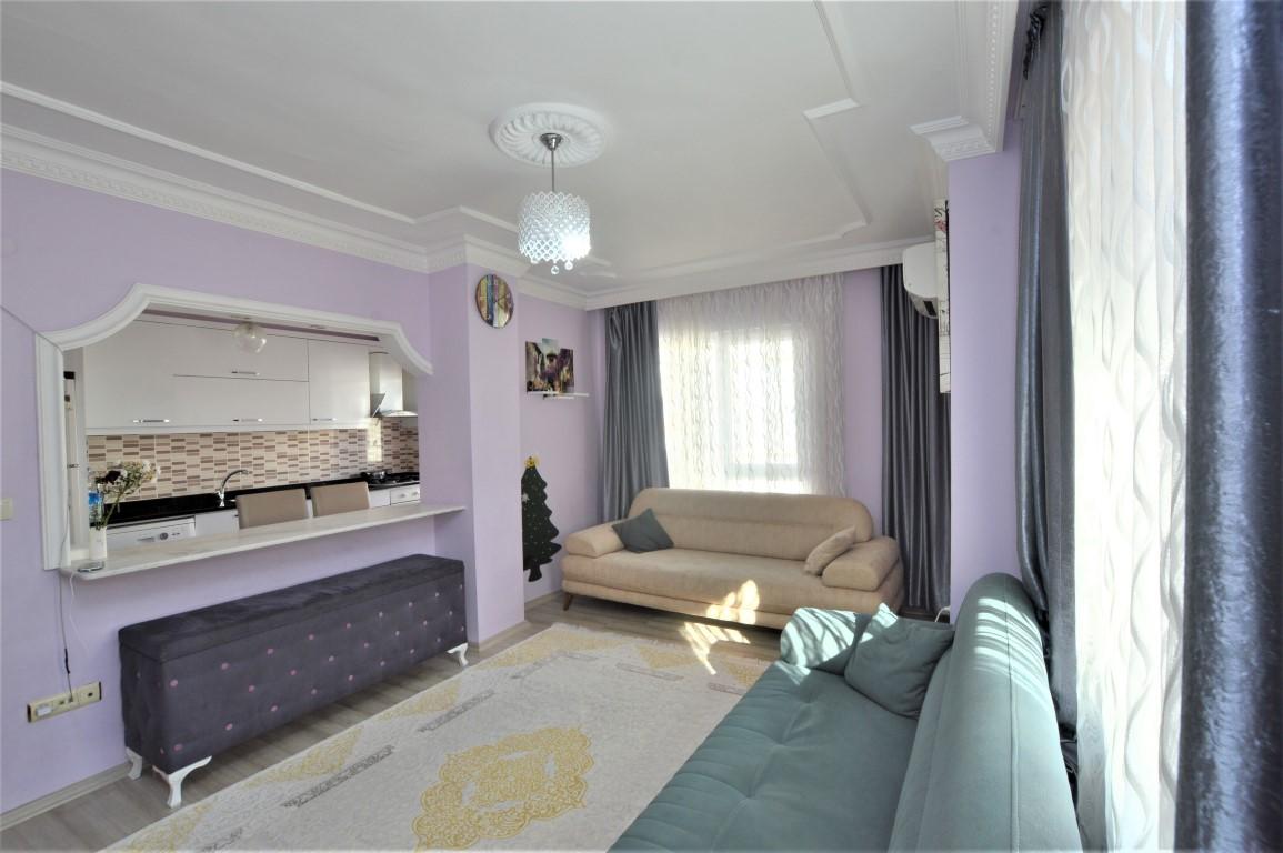 MAY2208 - Photo 2