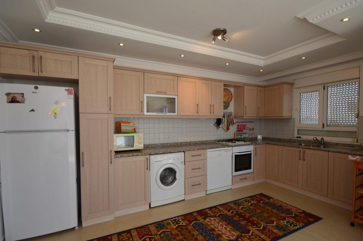 MAY2070 - Photo 5