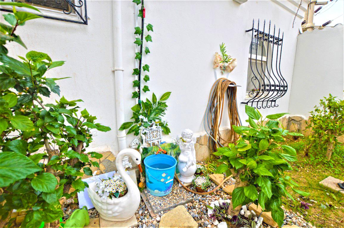 MAY2203 - Photo 2