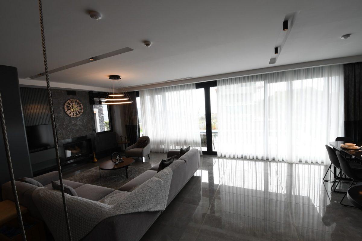 MAY2212 - Photo 26