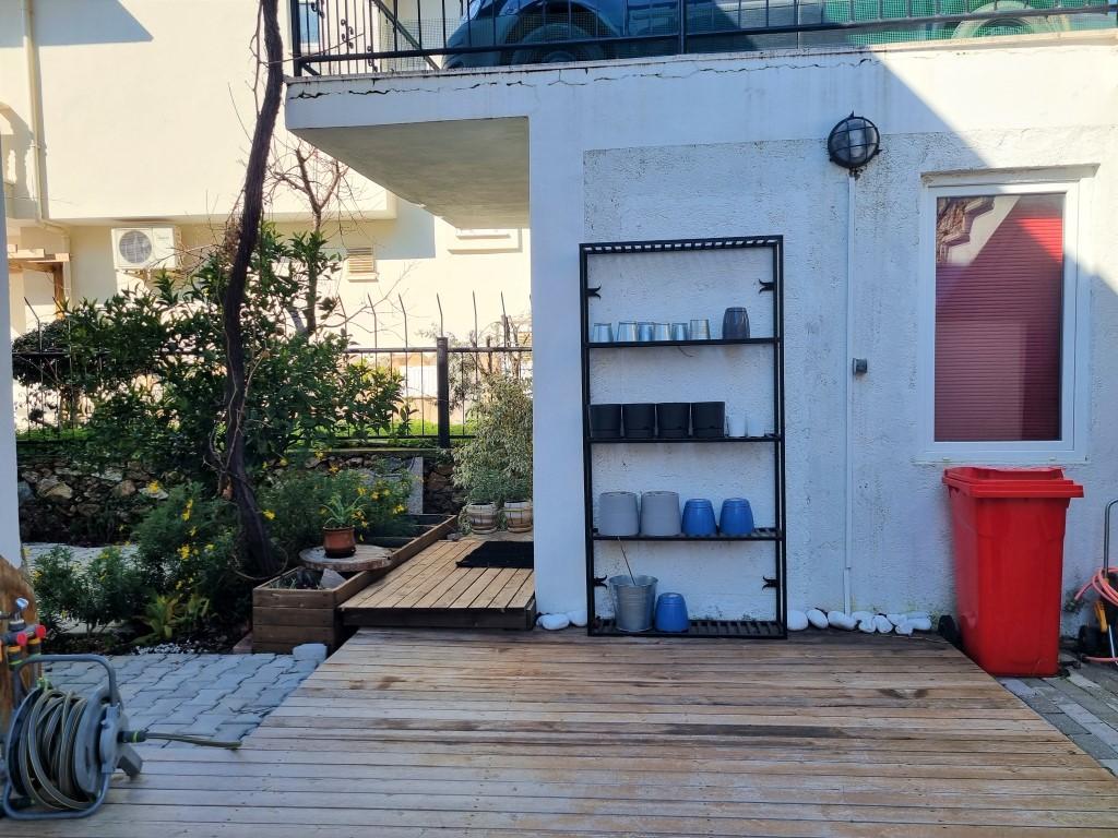 MAY2151 - Photo 5