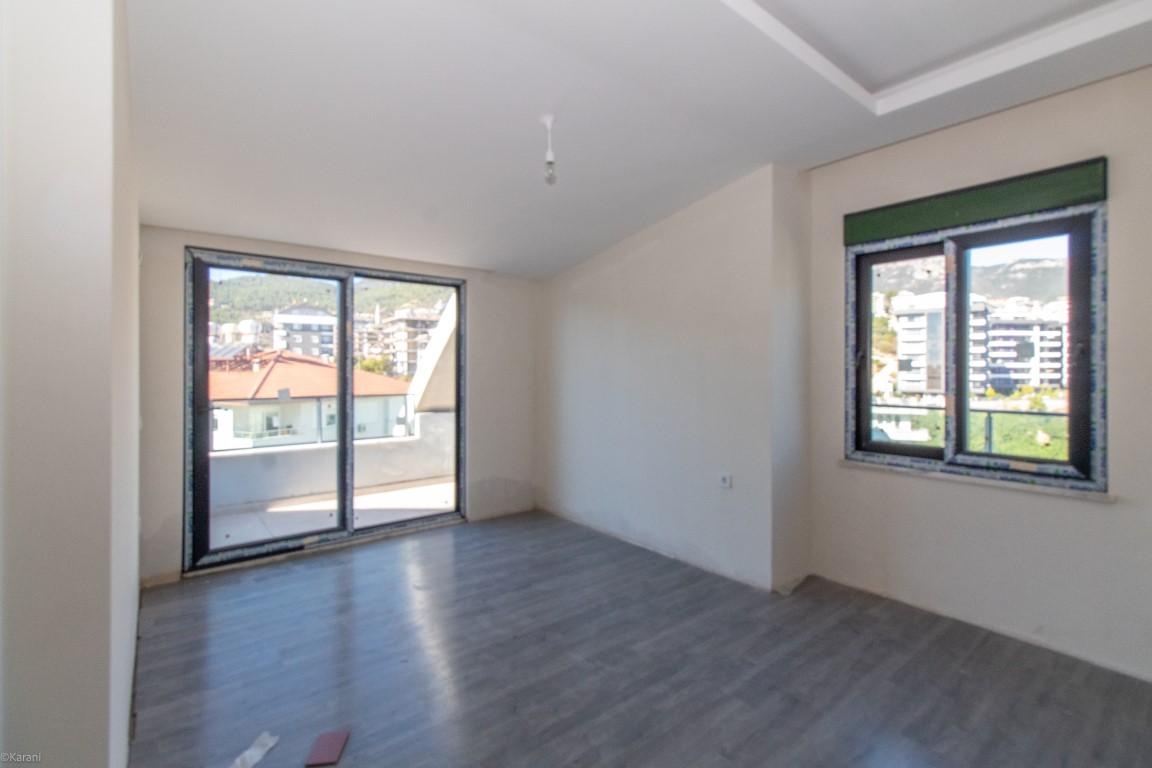 MAY2172 - Photo 15