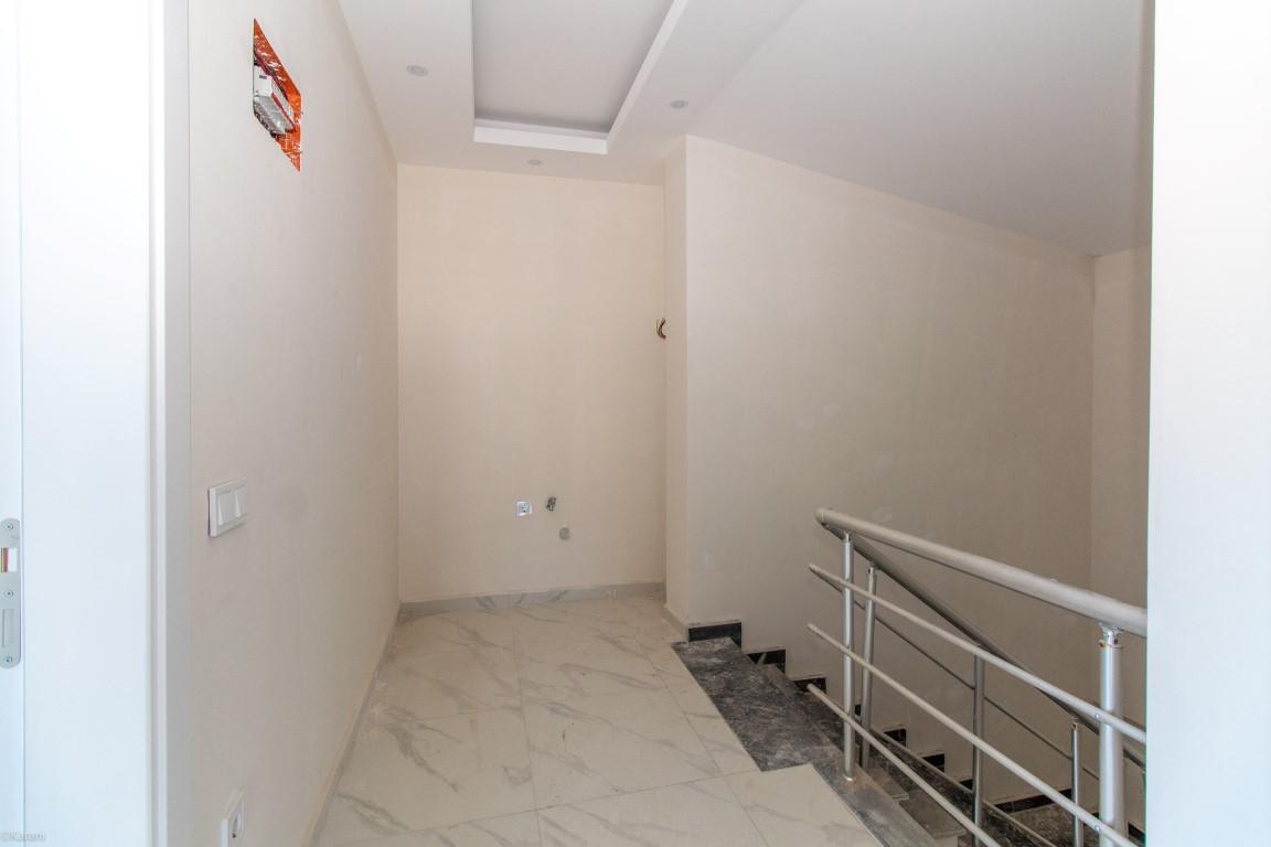 MAY2172 - Photo 13