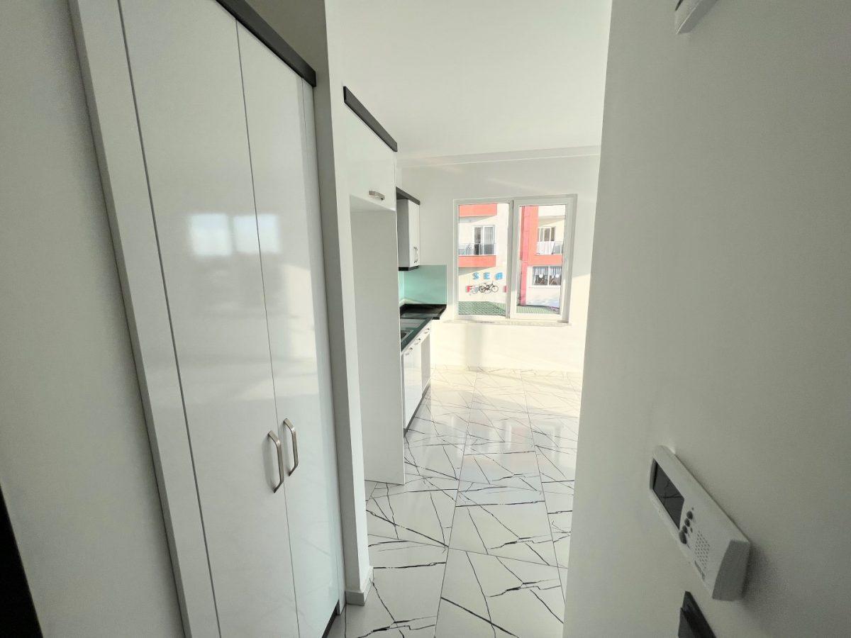 MAY2078 - Photo 9