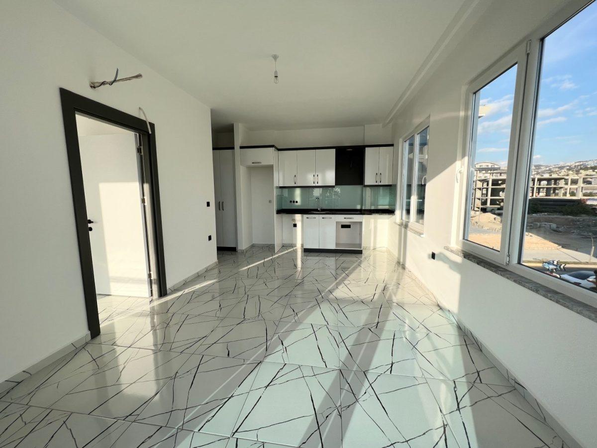MAY2078 - Photo 11