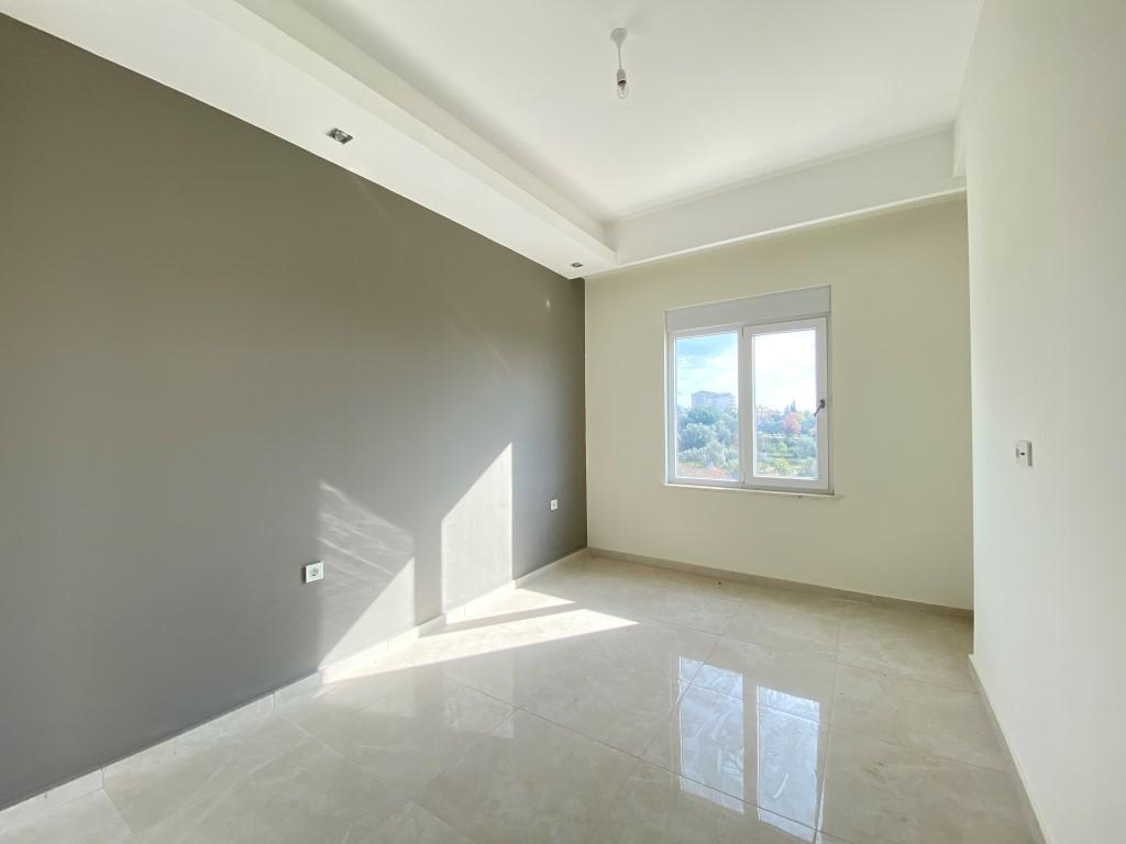 MAY2215 - Photo 25