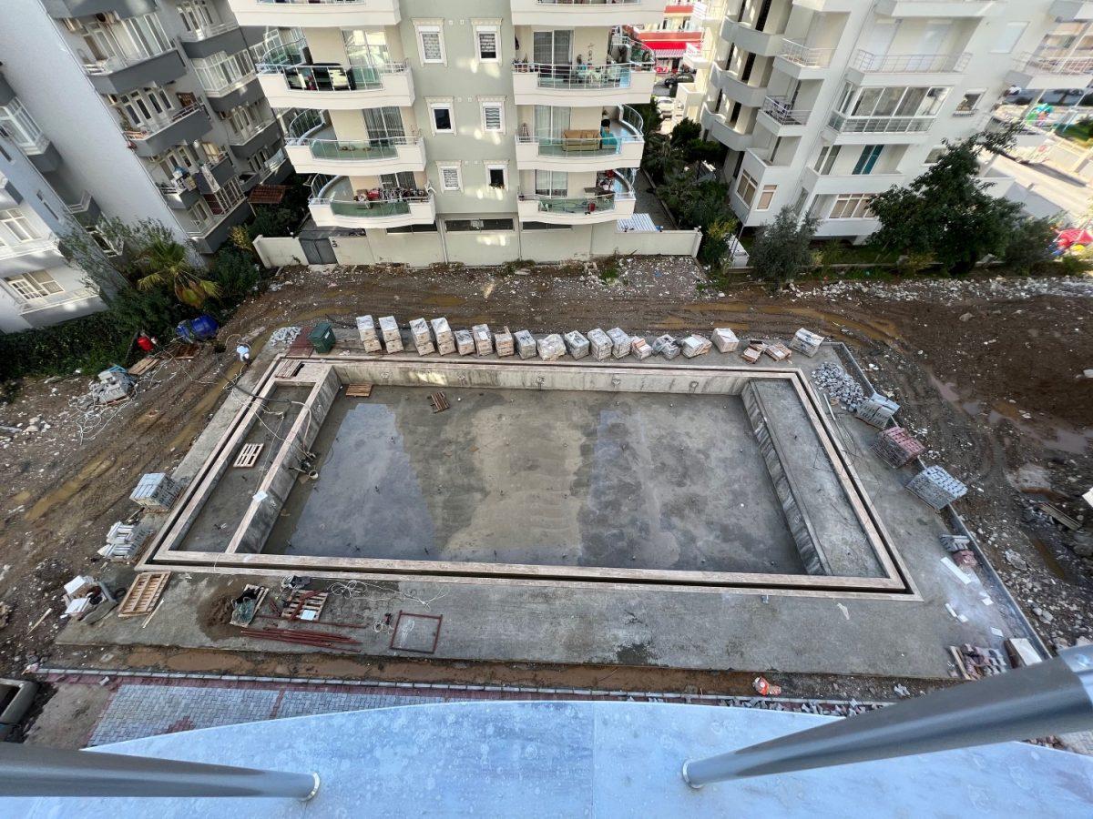 MAY2085 - Photo 2