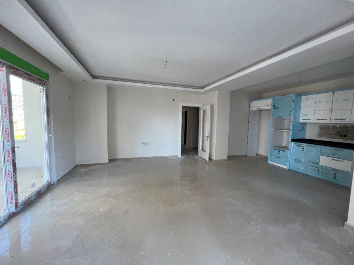 MAY2085 - Photo 12