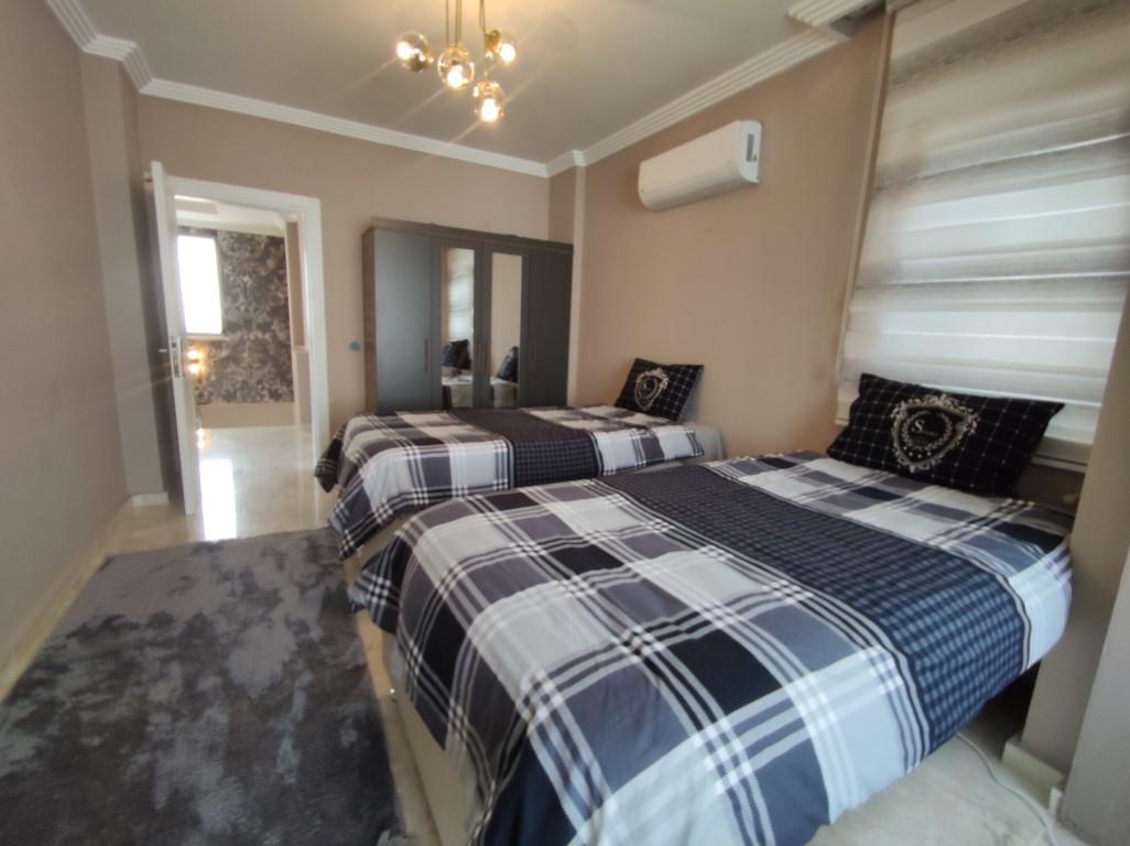 MAY2180 - Photo 14